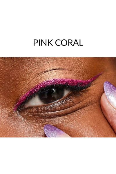 Мерцающий карандаш для глаз Avon, Розовый коралл/Pink Coral, 0.35г 49781513 фото